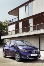 Toyota Yaris 2012 года